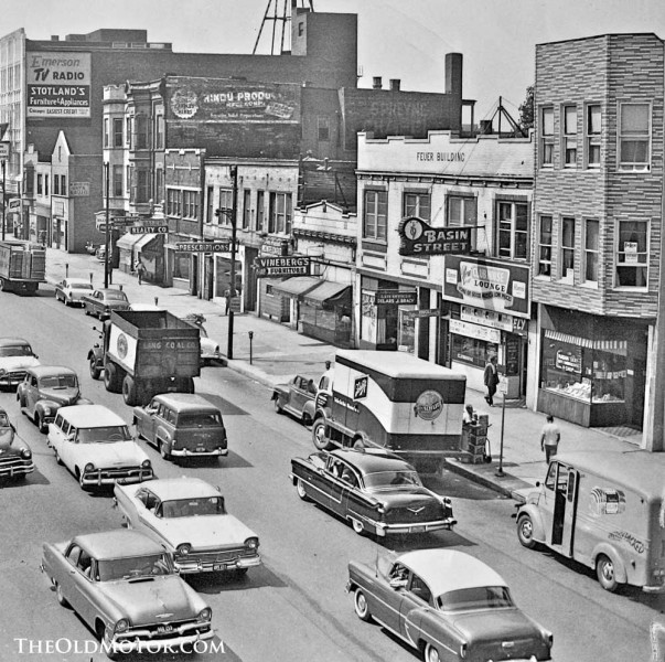 A Chicago Street Scene South Cottage Grove Avenue The Old Motor