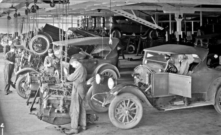 1920s-Auto-Dealership-Engine-Repair-Shop